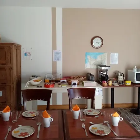 La Petite Boulangerie, D'hotes Independante Bed and breakfast 3*